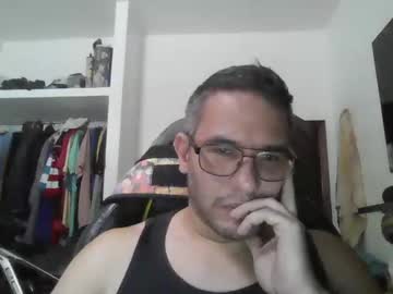Elchino1990 Chaturbate stream image from April 29, 2025
