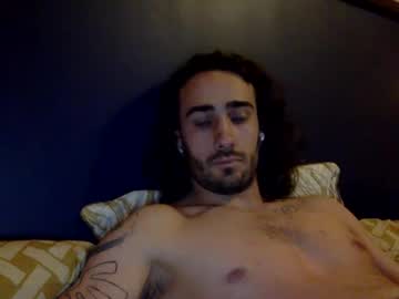 Hotwolffy Chaturbate stream image from April 29, 2025