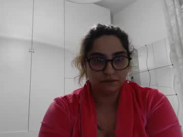 Lalabey Chaturbate stream image from April 29, 2025