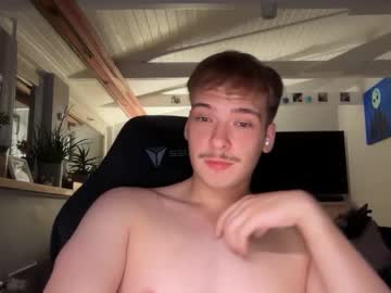 Matibi04 Chaturbate stream image from April 29, 2025