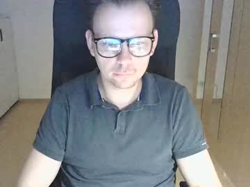 Niceguyflo stream image from April 29, 2025