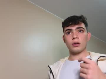 Lukeboyce Chaturbate stream image from April 29, 2025