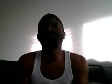 Mlkchoclate4u Chaturbate stream image from April 29, 2025