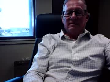 Robo0000 Chaturbate stream image from April 29, 2025