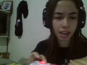 Sarah444444 Chaturbate stream image from April 29, 2025