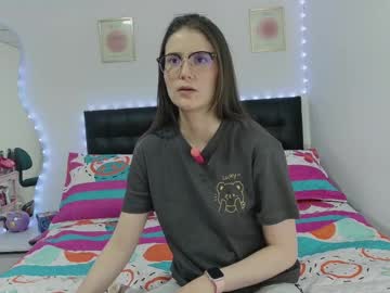 Zoepalmers Chaturbate stream image from April 30, 2025