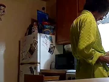 Badboisteviie Chaturbate stream image from April 30, 2025