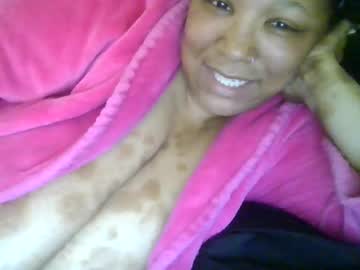 Daniellatriplex Chaturbate stream image from April 30, 2025