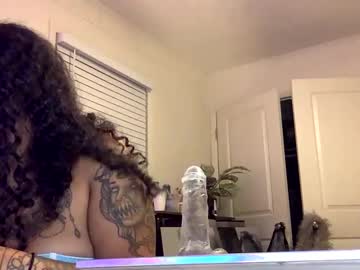 Goddessellie17 Chaturbate stream image from April 30, 2025