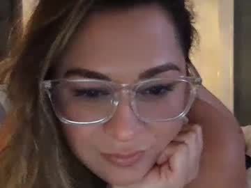 Hornymrsmilf Chaturbate stream image from April 30, 2025