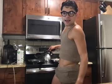 Kadenclarke Chaturbate stream image from April 30, 2025