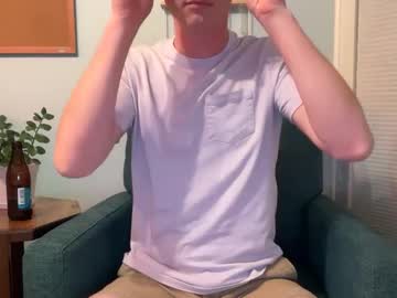 Tallfromfl Chaturbate stream image from April 30, 2025