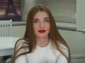 Maedanbury Chaturbate stream image from April 30, 2025