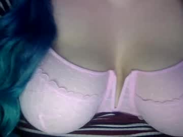 S0ftlysasha Chaturbate stream image from April 30, 2025