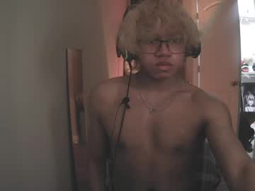 Syfinn Chaturbate stream image from April 30, 2025