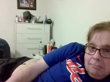 Garyg930 Chaturbate stream image from April 30, 2025