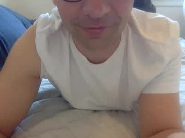 Henryhipster Chaturbate stream image from April 30, 2025