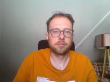 Creloxp Chaturbate stream image from April 30, 2025