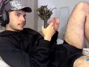 Ilytheo Chaturbate stream image from April 30, 2025