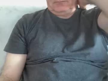 Pussyslav33 Chaturbate stream image from April 30, 2025