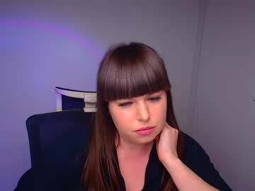 Tina_Queenn Chaturbate stream image from April 30, 2025