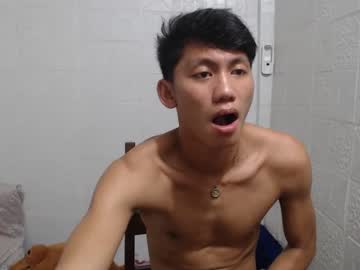 Skinny_Guy29 Chaturbate stream image from April 30, 2025