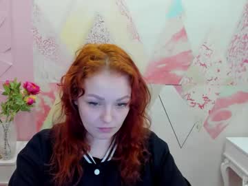 Helen_Bek Chaturbate stream image from April 30, 2025