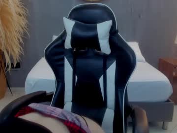 Emma_Fhox Chaturbate stream image from April 30, 2025