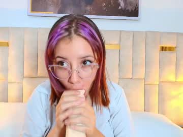 Emily_Millerr_ Chaturbate stream image from April 30, 2025