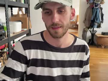 Leonvampire Chaturbate stream image from April 30, 2025