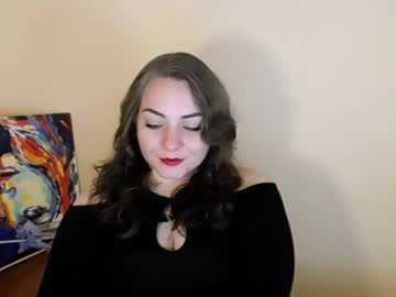 Evelineli Chaturbate stream image from April 30, 2025