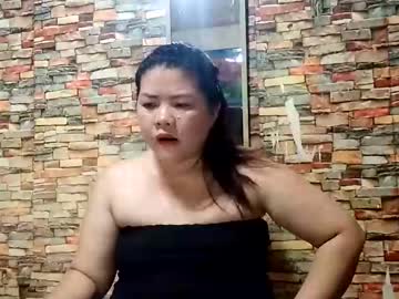 Leena_Ph Chaturbate stream image from April 30, 2025