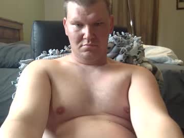 Mrlongm8 Chaturbate stream image from April 30, 2025