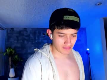 Skyrid3r Chaturbate stream image from April 30, 2025