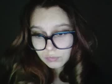 Honeyevelyn_ Chaturbate stream image from April 30, 2025