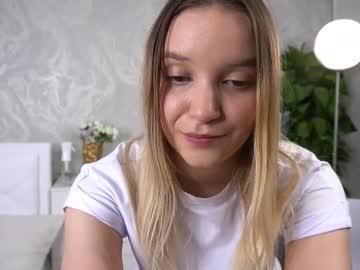 Lynnegartrell Chaturbate stream image from April 30, 2025