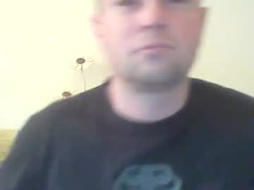 Nick1990b Chaturbate stream image from April 30, 2025