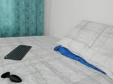 Whim_Jhons Chaturbate stream image from April 30, 2025