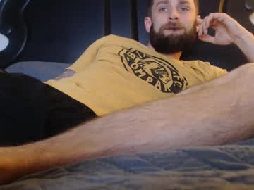 Brokedaddyg Chaturbate stream image from April 30, 2025