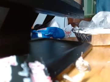 Hotbellysauce Chaturbate stream image from April 30, 2025