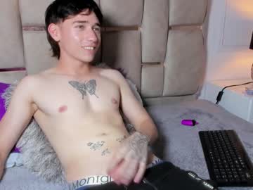 Logan_Whithee_ Chaturbate stream image from April 30, 2025