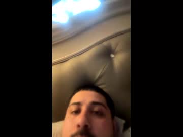 Chrisb8593 Chaturbate stream image from April 30, 2025