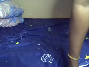 Denique_Booty Chaturbate stream image from May 01, 2025