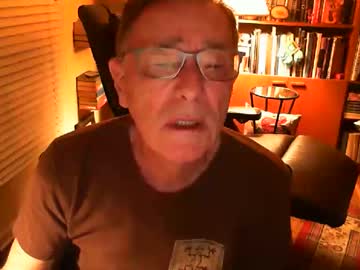Atlhung9 Chaturbate stream image from May 01, 2025