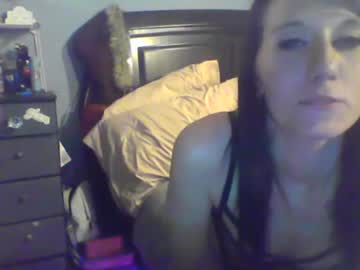 Riah3094 Chaturbate stream image from May 01, 2025