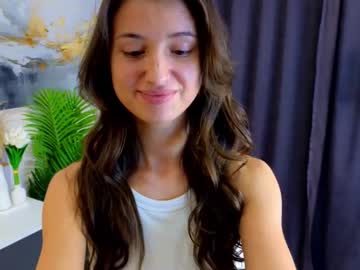Anniselsey Chaturbate stream image from May 01, 2025