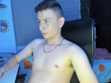Christmiller_1 Chaturbate stream image from May 01, 2025