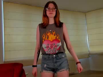 Dorettadowden Chaturbate stream image from May 01, 2025