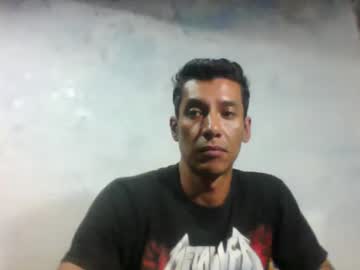 Milkhammer Chaturbate stream image from May 01, 2025