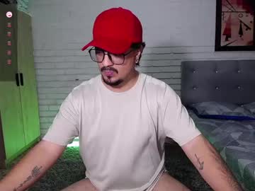 Daviidevans Chaturbate stream image from May 01, 2025